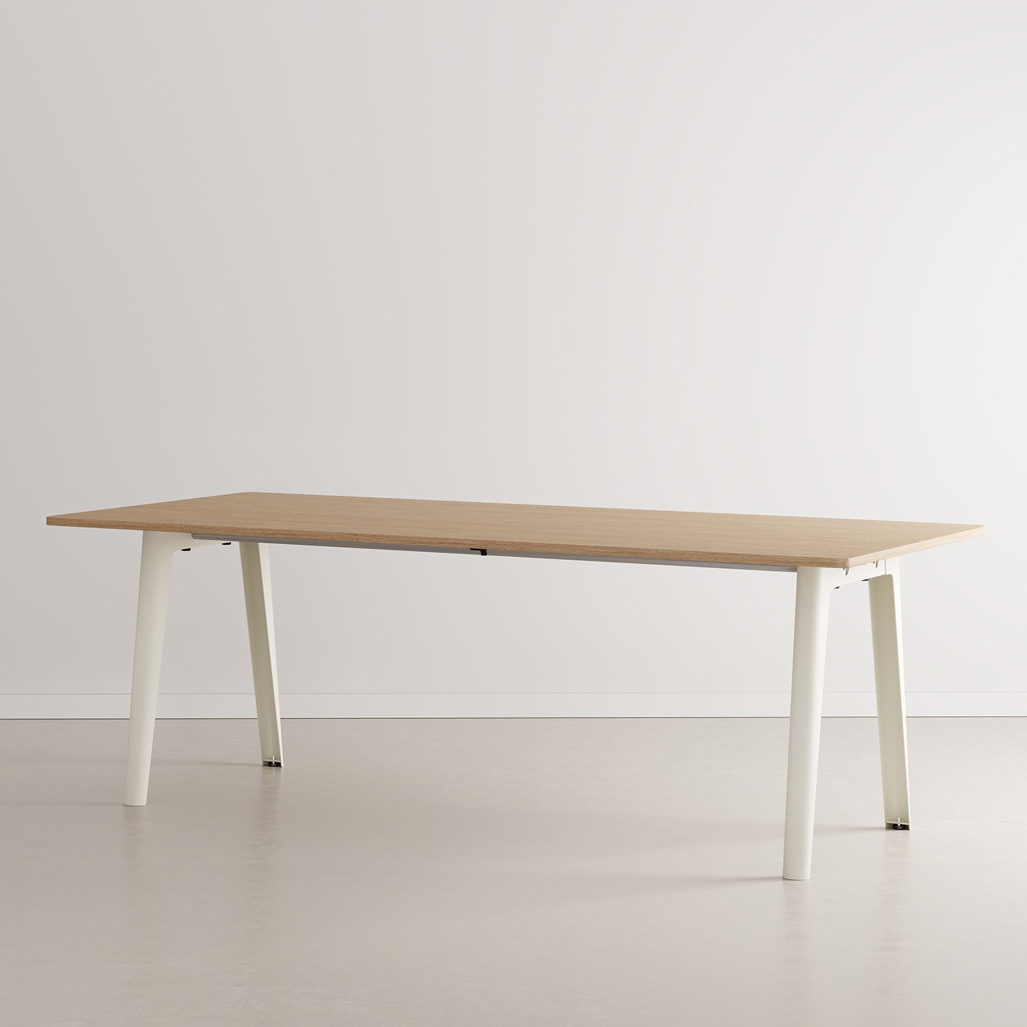 TIPTOE NEW MODERN meeting table - eco-certified wood
