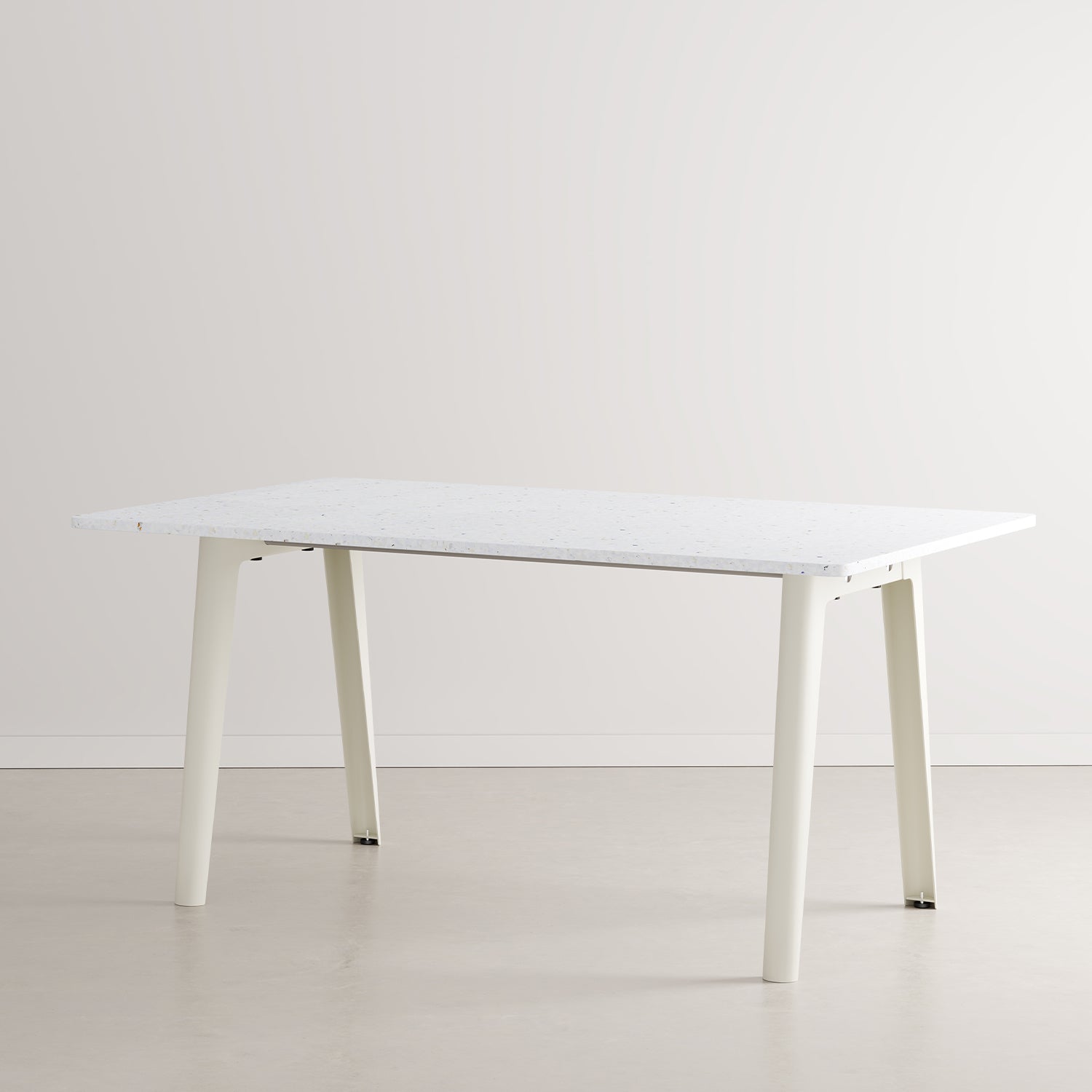 table-a-manger-new-modern-plastique-recycle-160x95-blanccreme