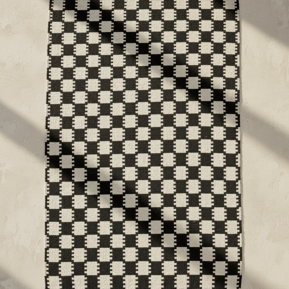 Vibeke Klint Rug VK-5 black/white