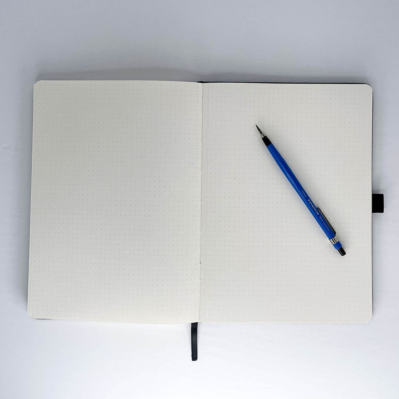 Architect Essentials B5 Sketchbook - Dot Grid