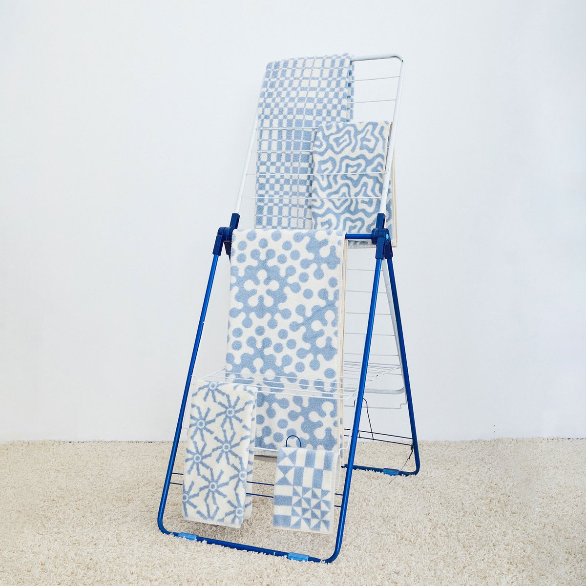Dusen Dusen Neutral Bath Towel - Atom