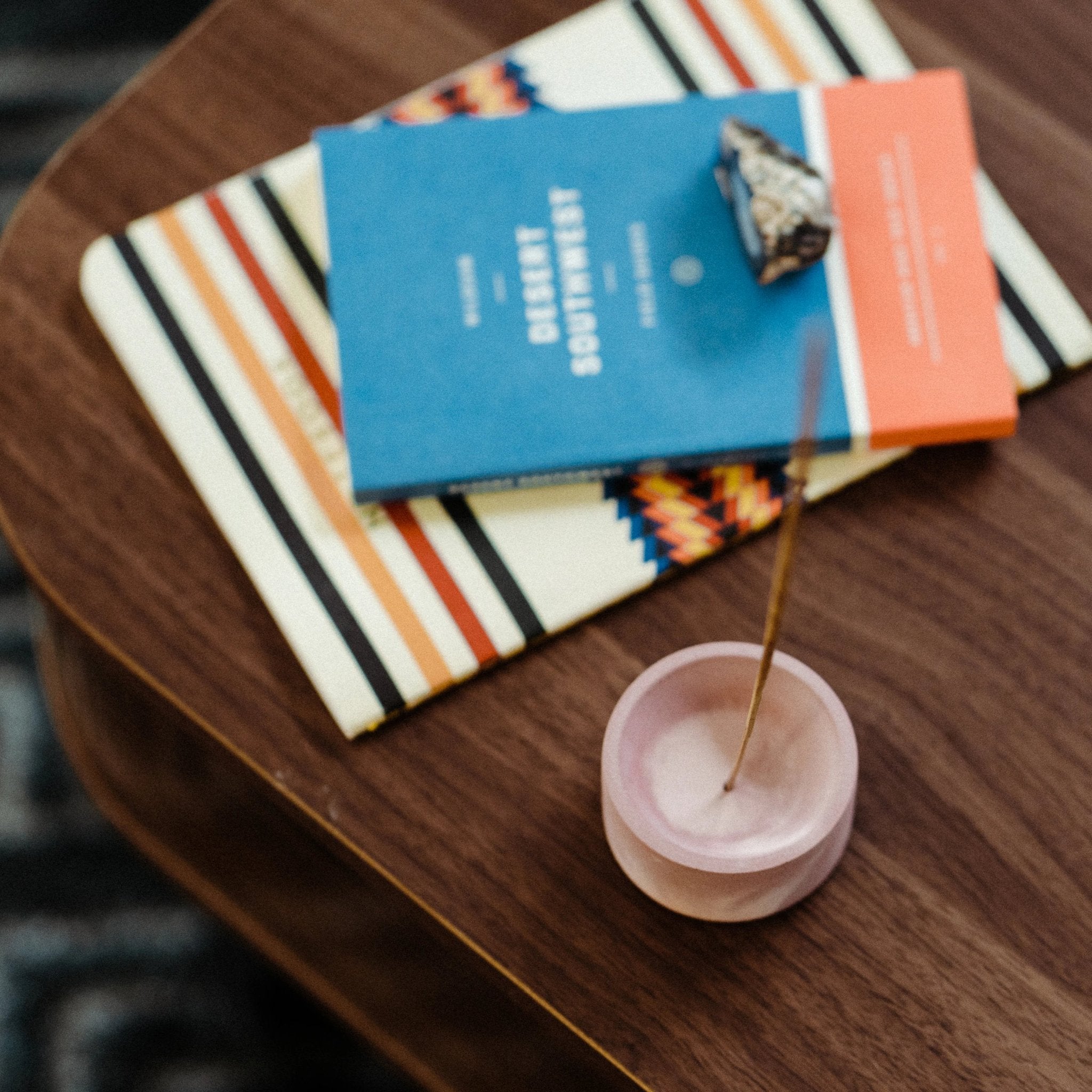 Pretti.Cool Incense Holder - Round - Marbled Cookies 'n Cream